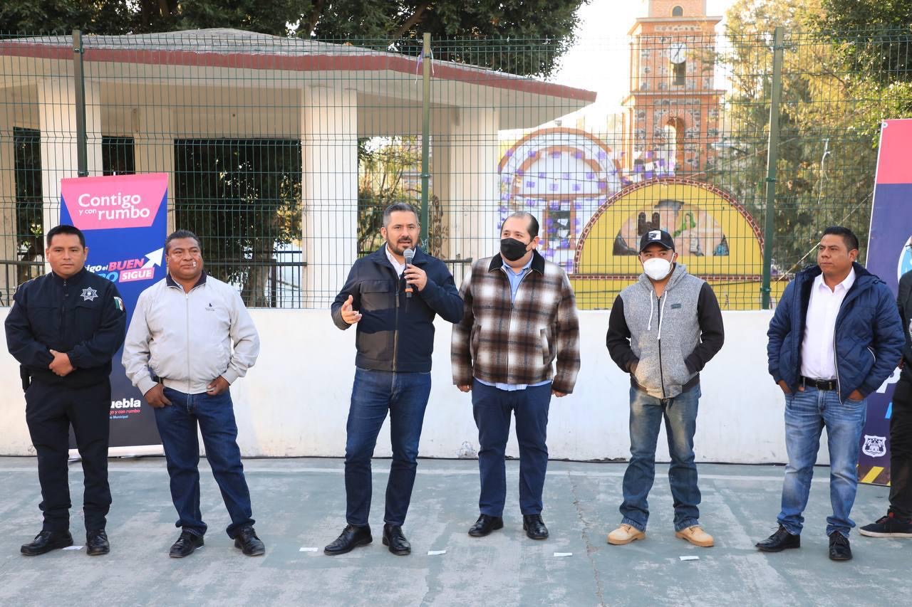 Arranca rehabilitación en parque de Azumiatla 