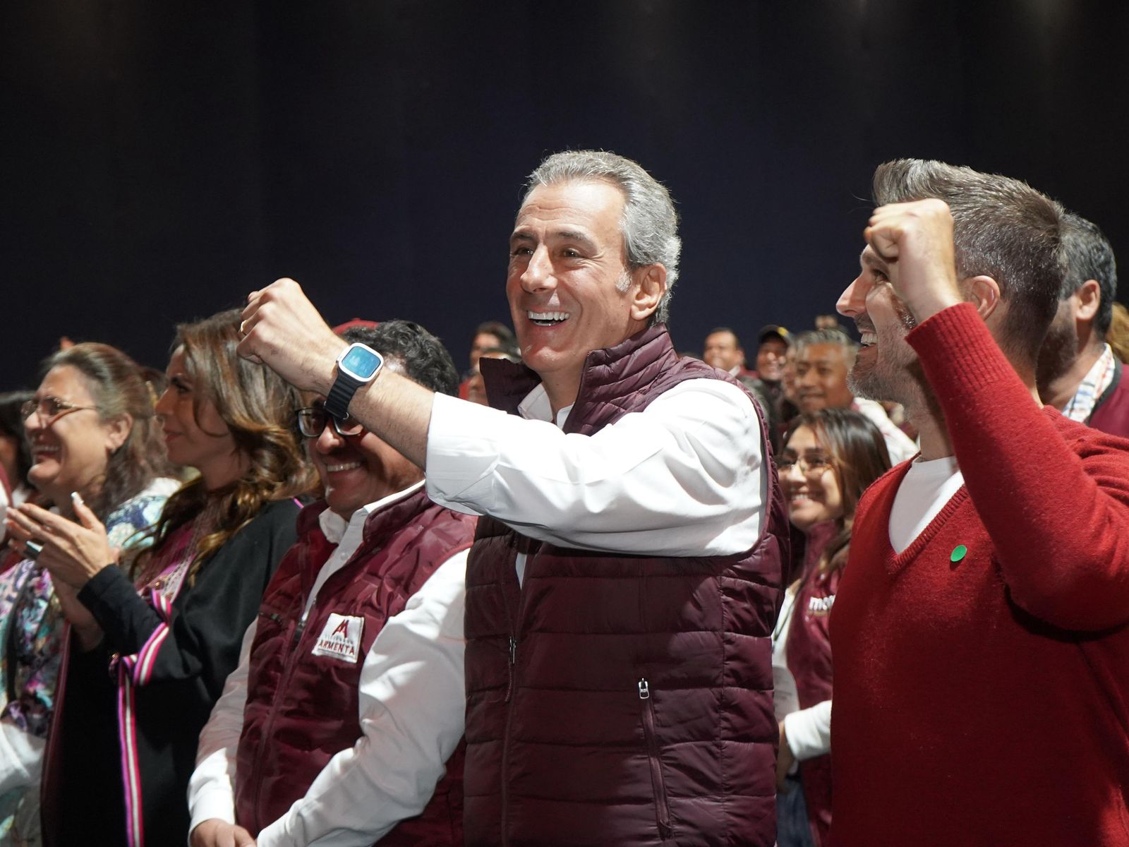 Morena ya tiene candidato a la alcaldía poblana; Pepe Chedraui va contra Mario Riestra