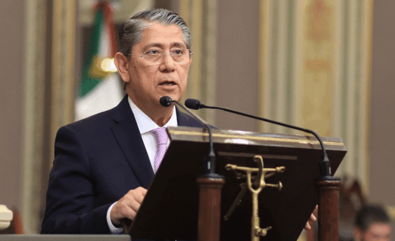 Gilberto Higuera comparece en el Congreso del Estado