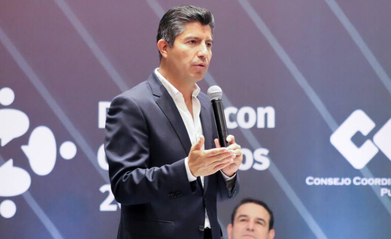 Promete Eduardo Rivera coordinación con empresarios del CCE