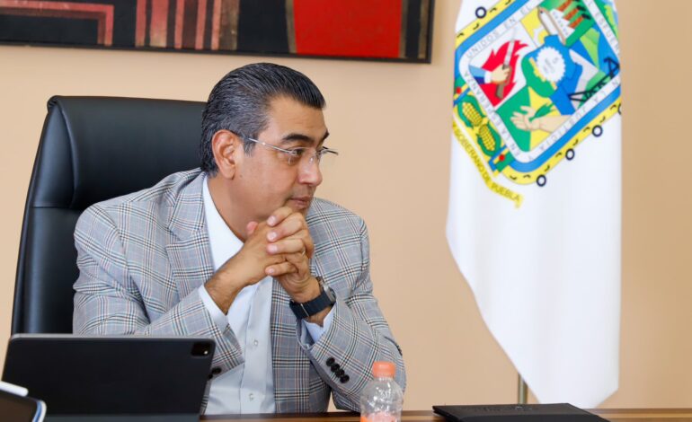 Lamenta Sergio Salomón hallazgo de cadáveres en Periférico