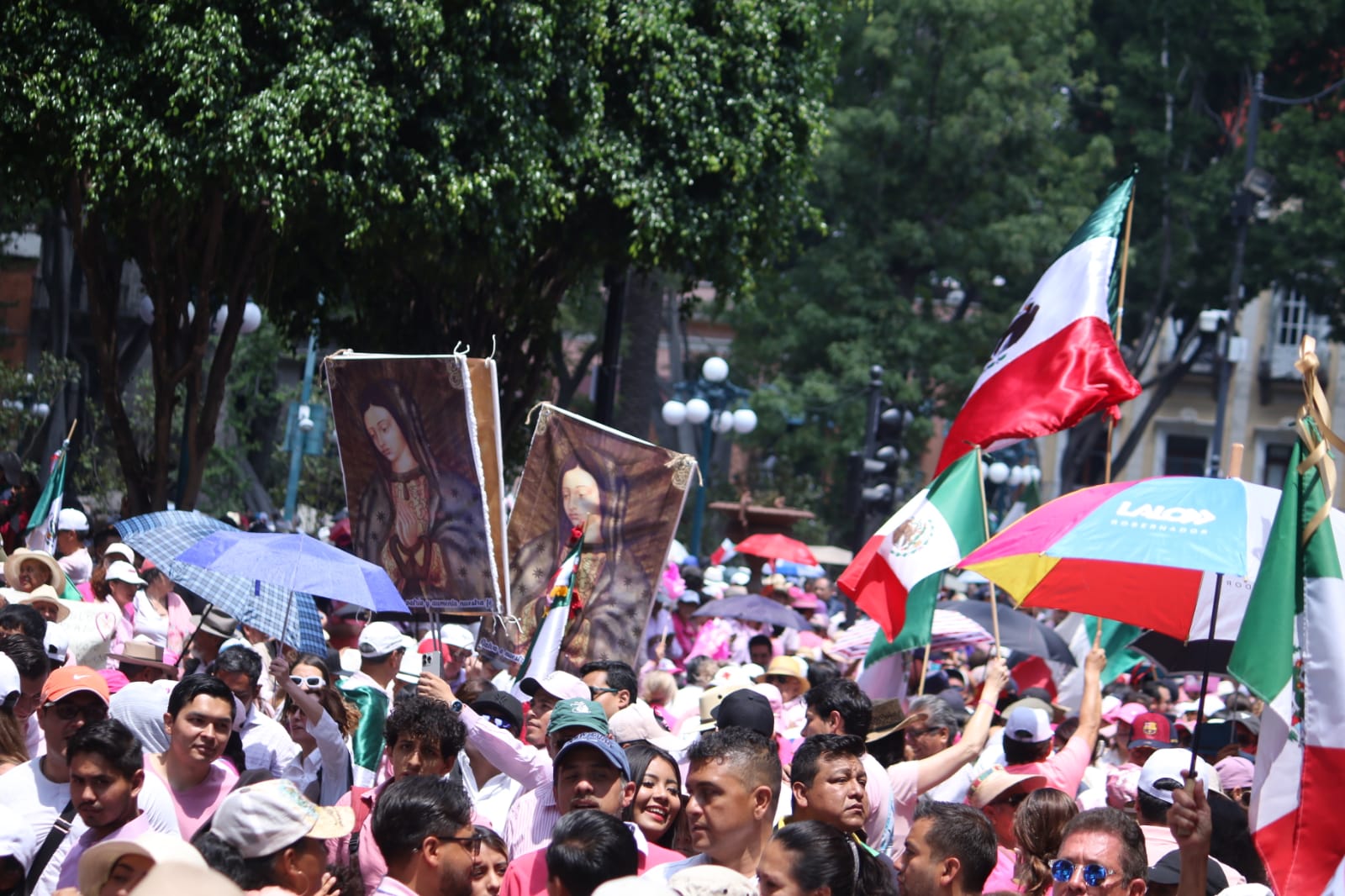 Vamos a ganar, aseveró Lalo Rivera durante Marcha de la Marea Rosa