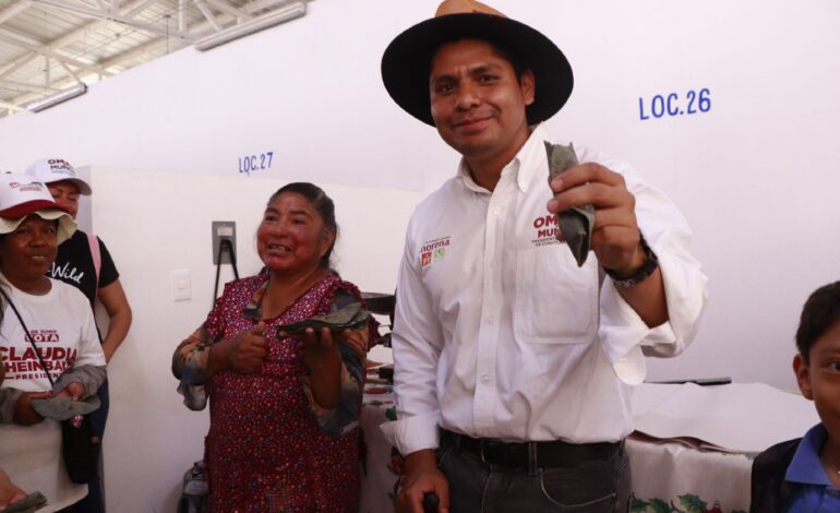 Se compromete Omar Muñoz a dignificar el mercado de Cuautlancingo