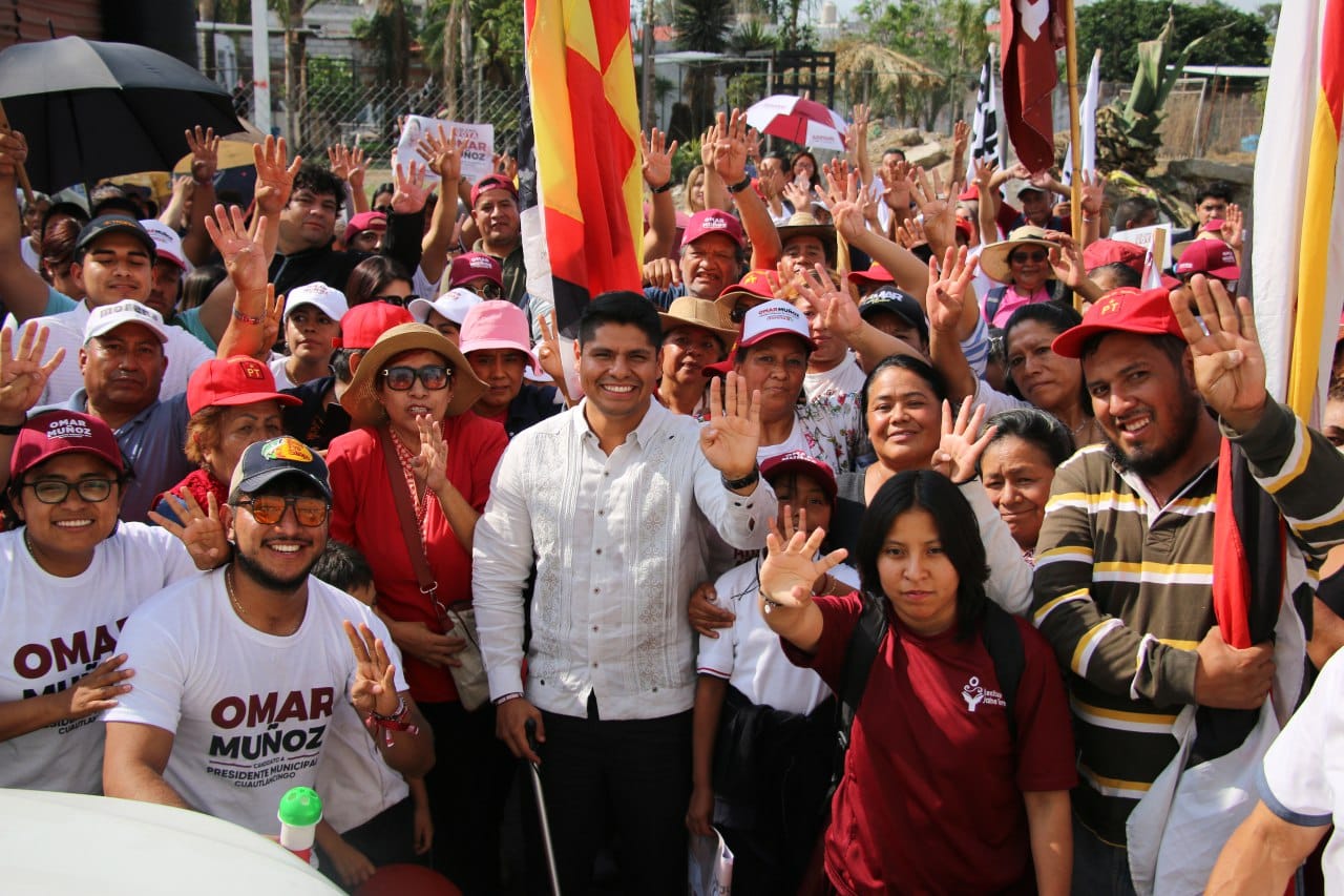 Presenta propuestas Omar Muñoz durante debate