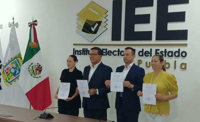 Reciben constancia diputados locales de representación proporcional de Morena