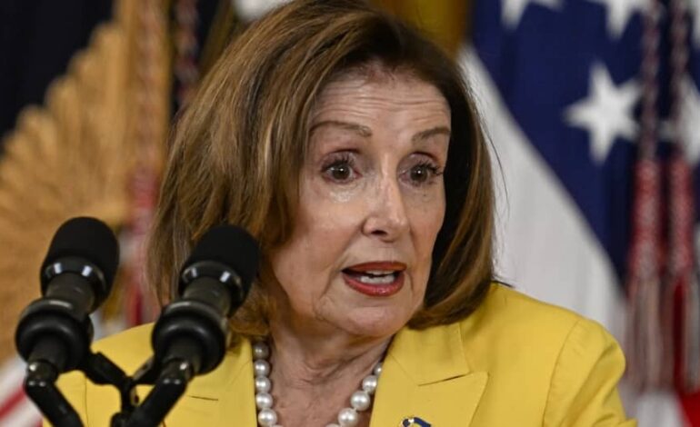 Debe Biden tomar una decisión sobre candidatura presidencial: Pelosi