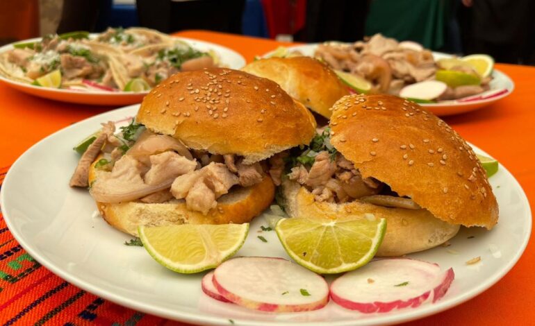 Invitan a la feria de las carnitas en San Francisco Totimehuacán