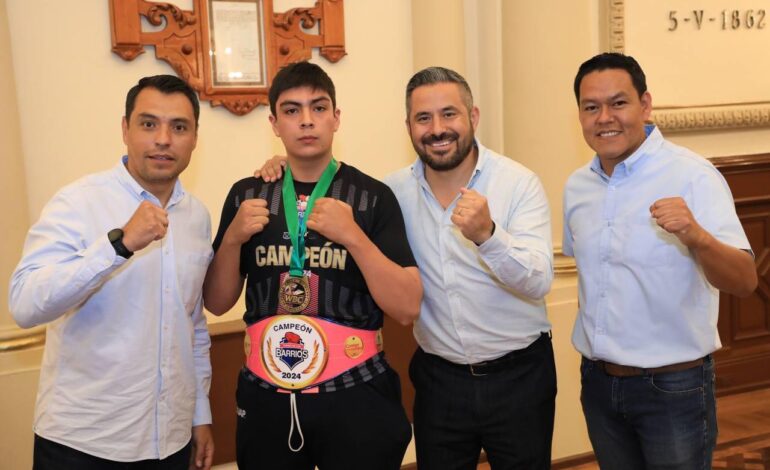 Reconocen a campeones del Torneo de Barrios