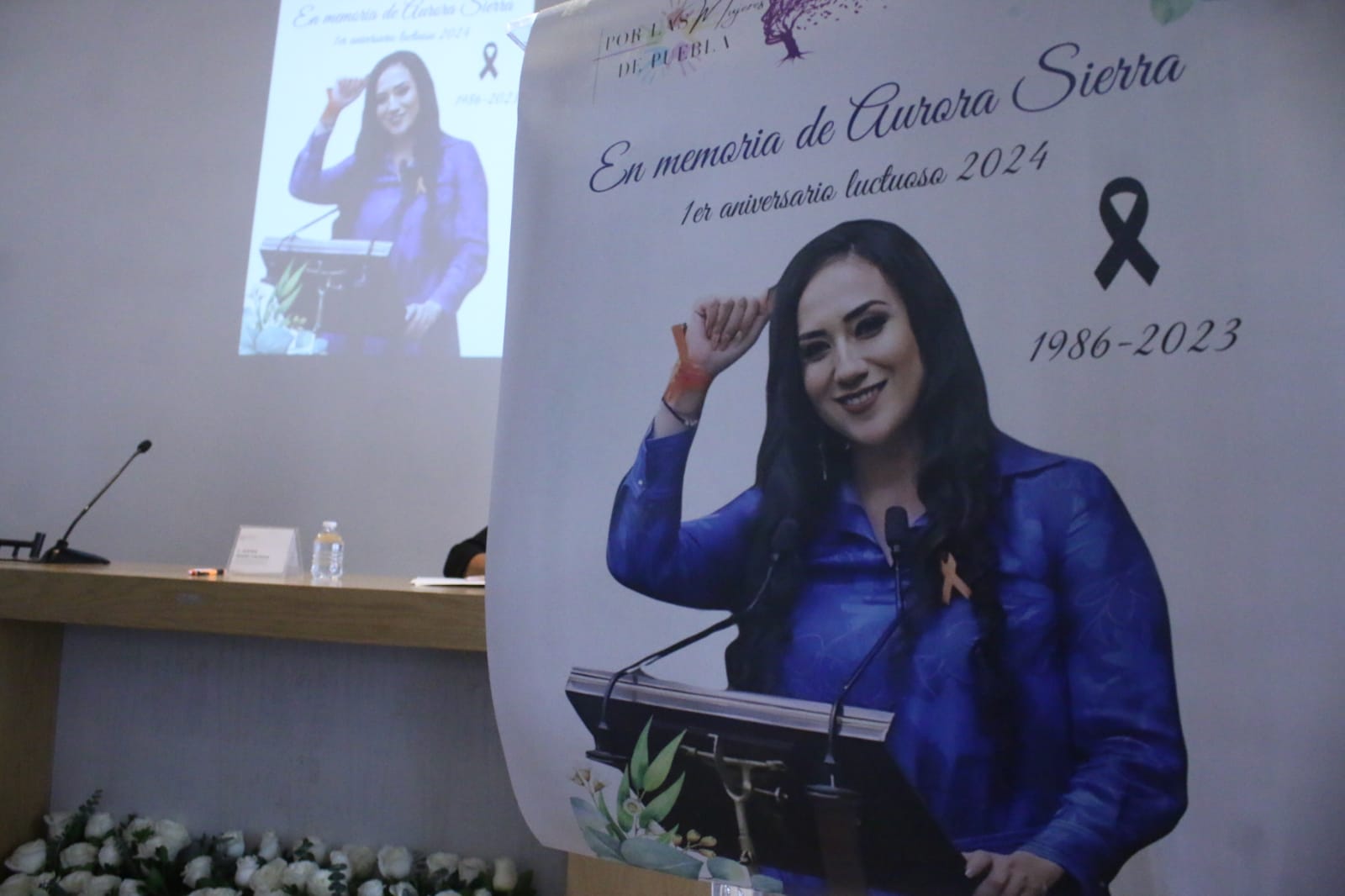 Congreso de Puebla rinde homenaje a Aurora Sierra