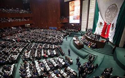 Que los 5 más ricos de México opinen de sobrerrepresentación, pide AMLO