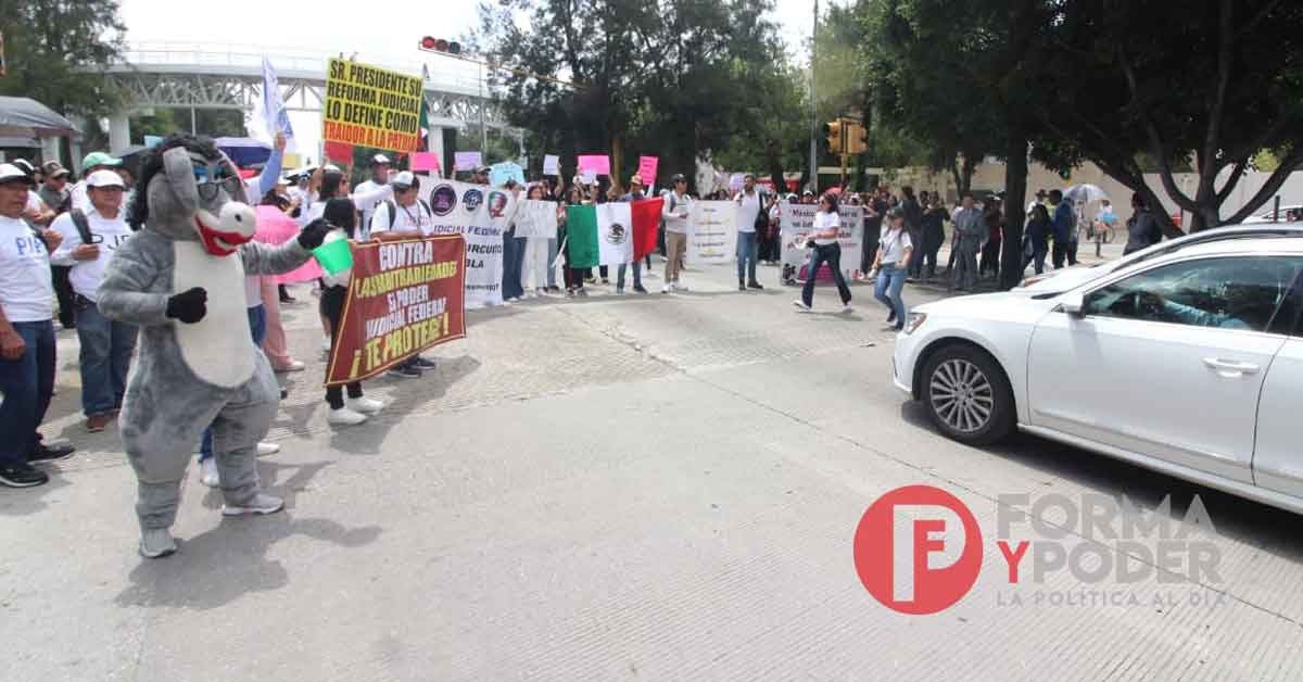 Estudiantes de la IBERO se suman en contra de la Reforma al Poder Judicial