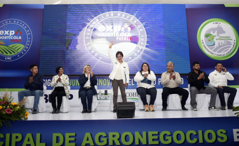 Cuando unimos academia y vinculación social, crecemos como institución: Rectora María Lilia Cedillo Ramírez