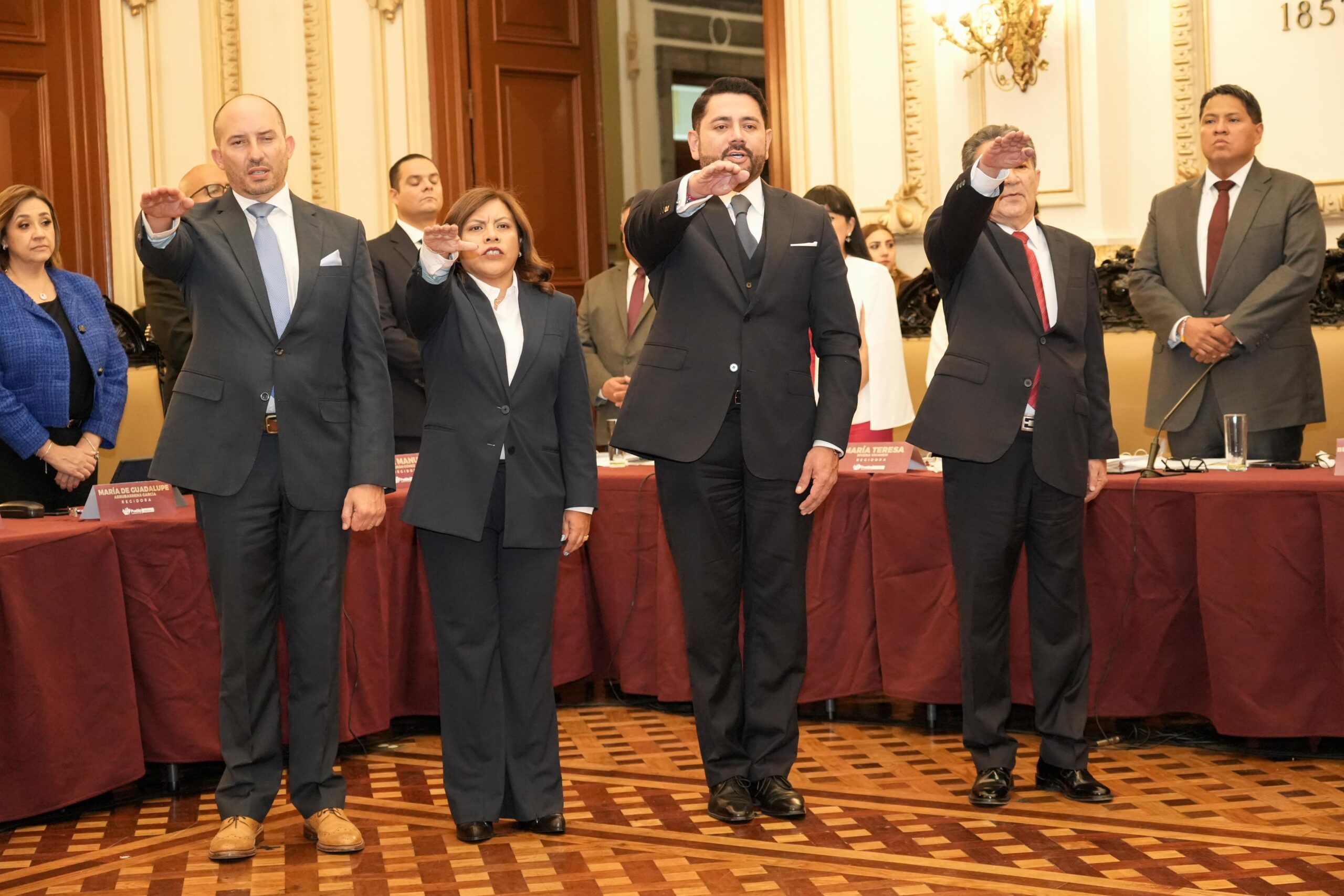 Rinden Protesta titulares de Secretarías del Ayuntamiento en Sesión Extraordinaria de Cabildo