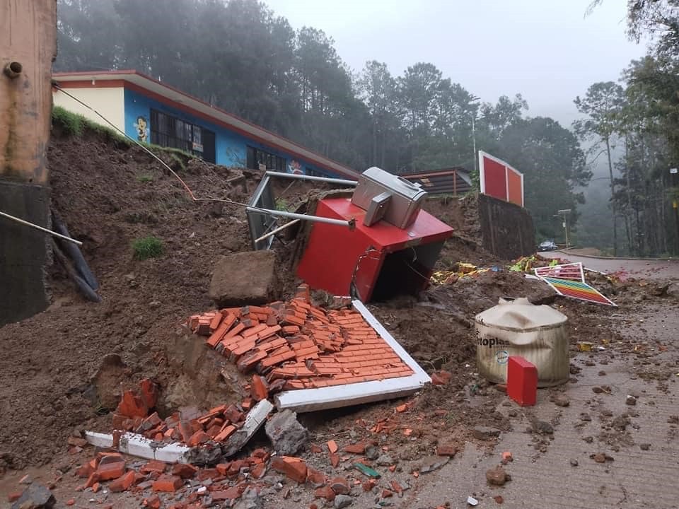 Fallece mujer mixe por deslave tras la tormenta tropical Nadie