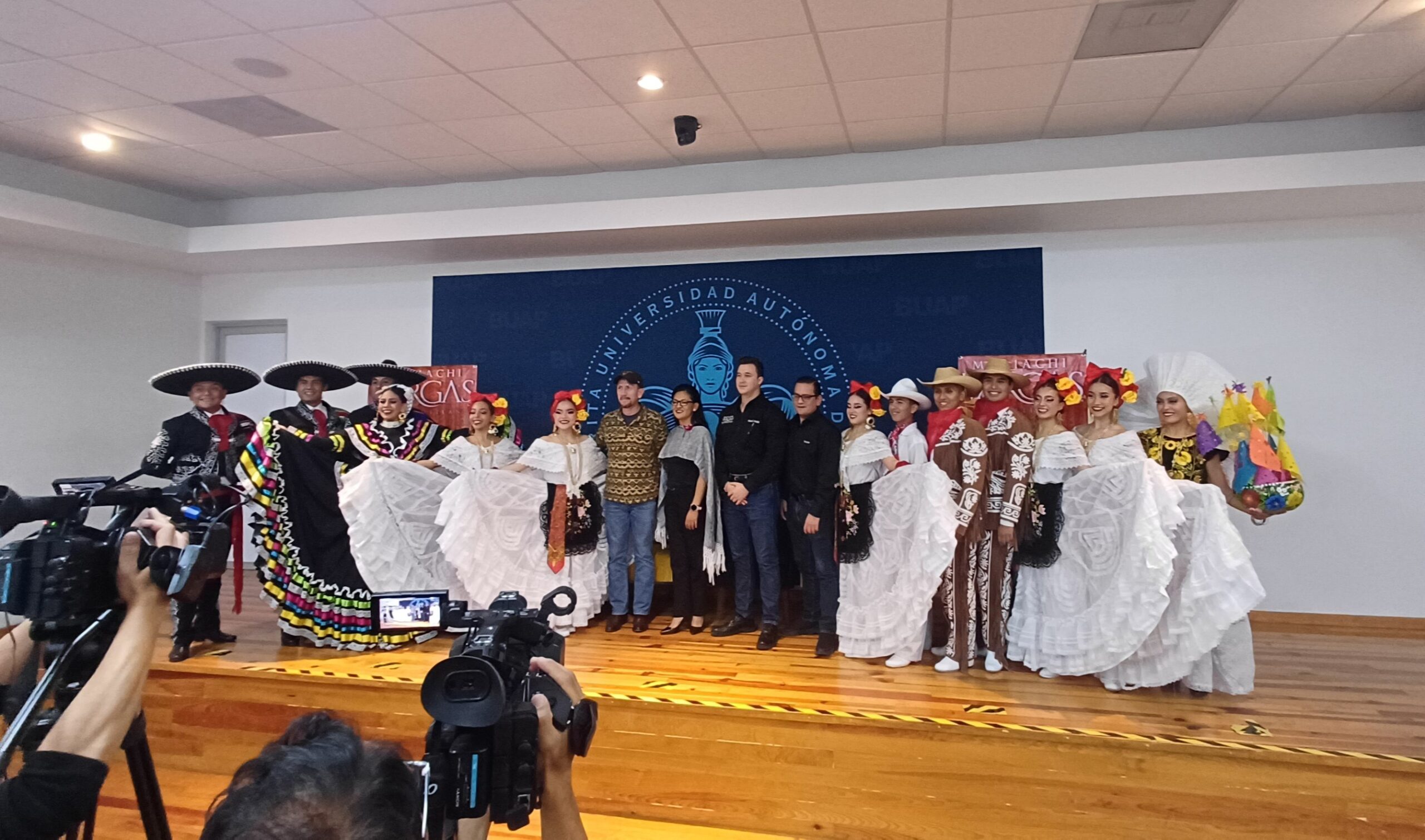 El Mariachi Vargas presentará show junto al Ballet Folklórico del CCU de la BUAP