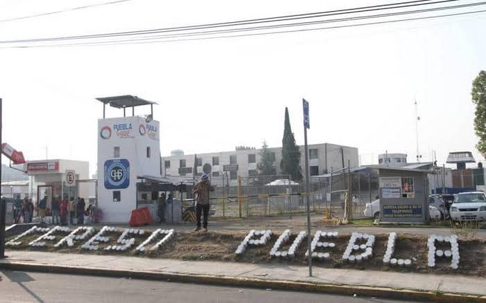 Interno escapa durante su traslado al penal de San Miguel