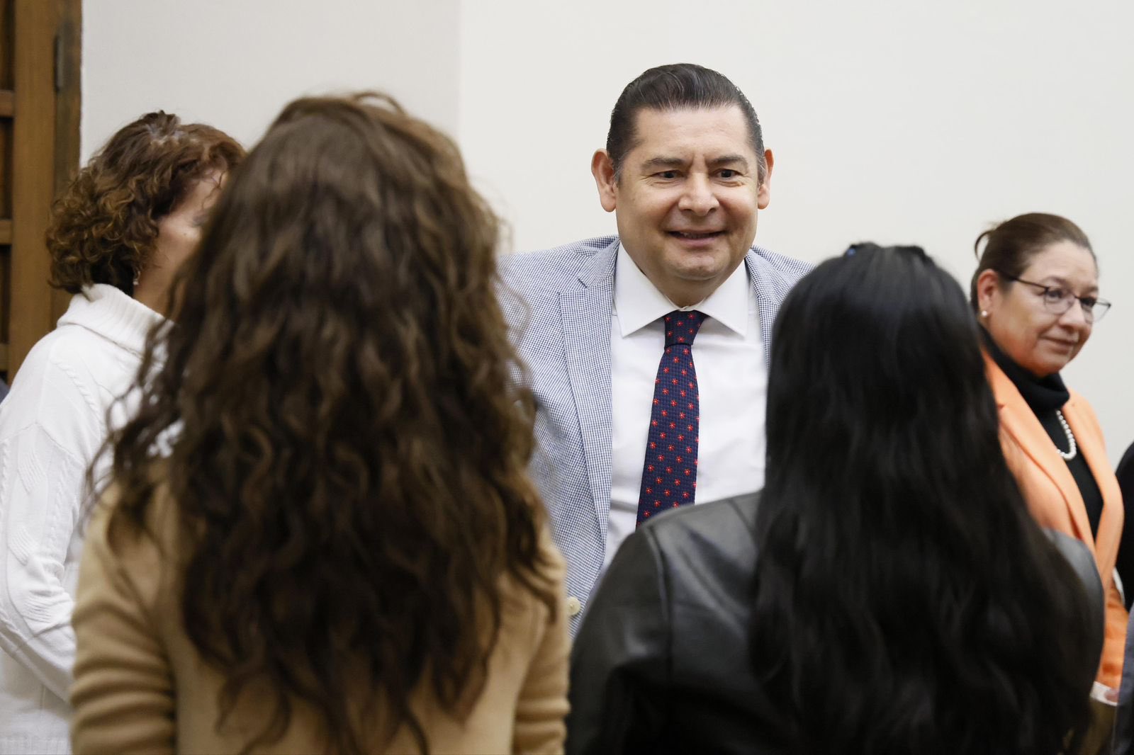 Armenta celebra la aprobación de la Nueva Ley Orgánica en el Congreso