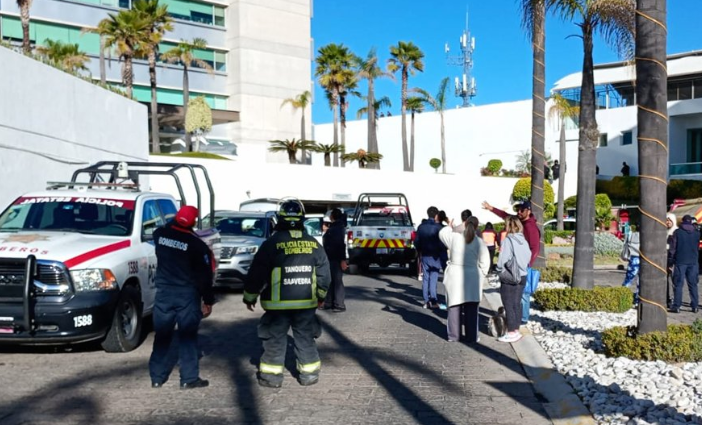 Evacuadas 80 personas tras incendio en Residencial Palmas