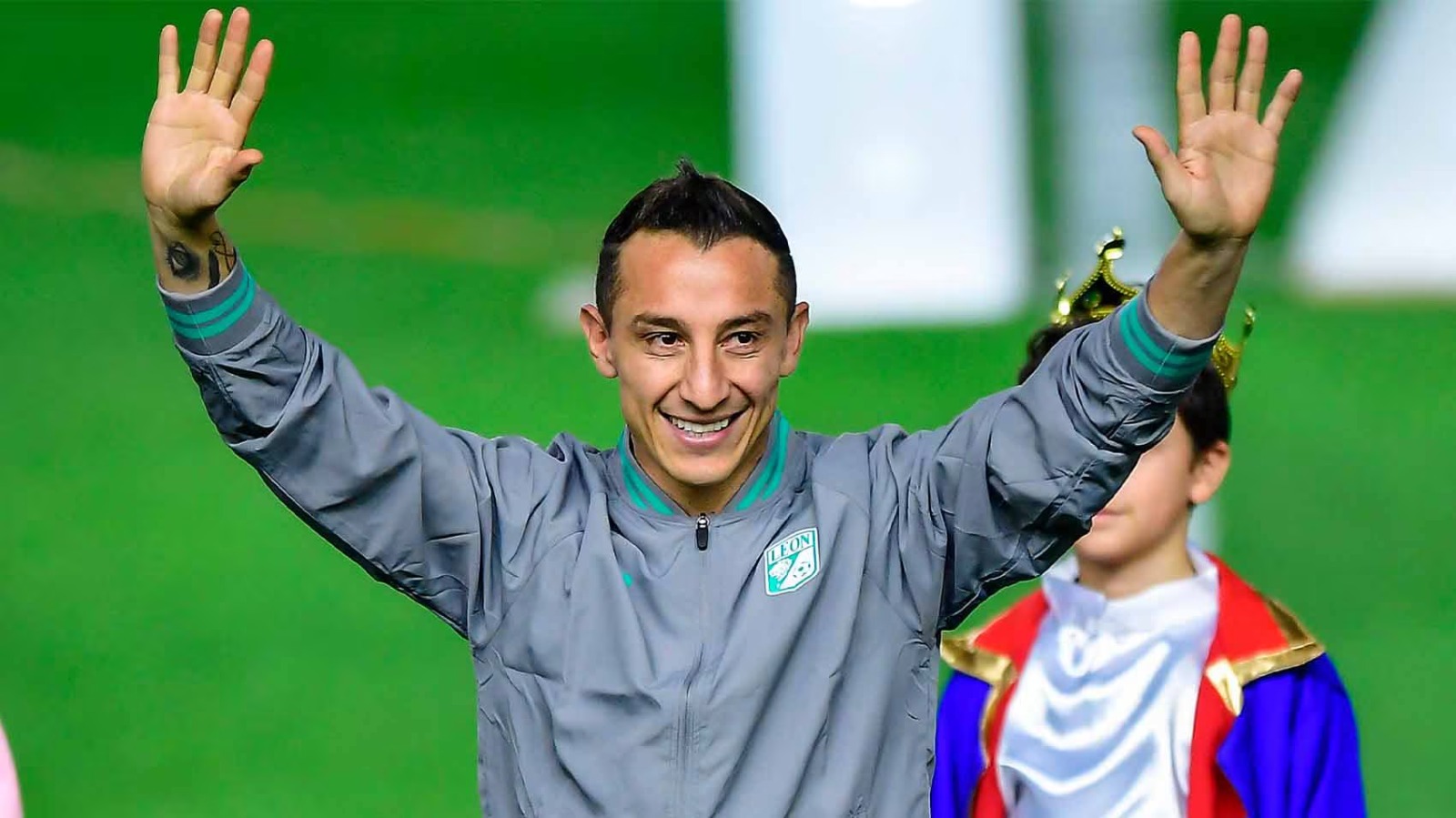 El «Principito» Andrés Guardado anuncia su retiro de las canchas