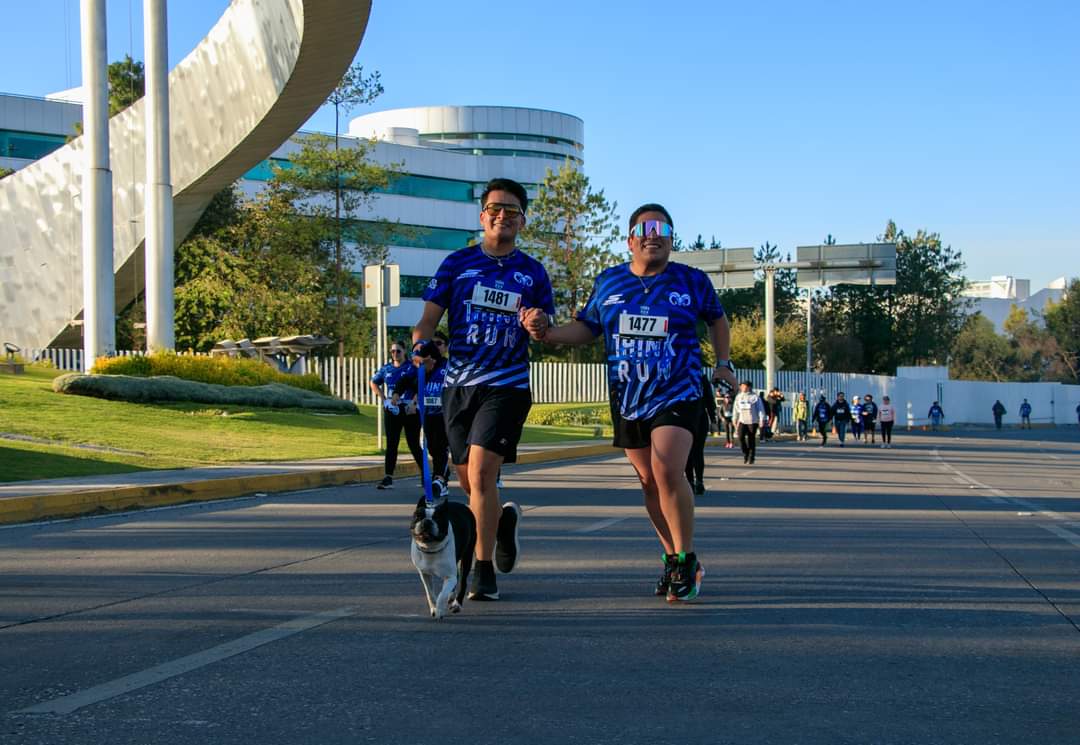 Más de mil 500 corredores participaron en la carrera “Think Feel Run” del Tec de Monterrey en Puebla