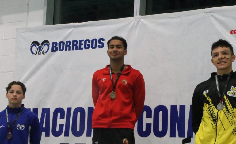 Conquista estudiante de la Upaep el Campeonato Nacional de Natación 2024