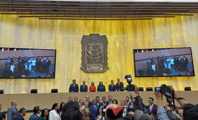 El gobernador Sergio Salomón Céspedes inauguró la nueva sede del Congreso de Puebla ubicado en «Los Fuertes»