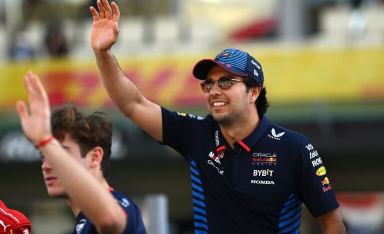 Checo Pérez seguirá en Red Bull Racing para la temporada 2025