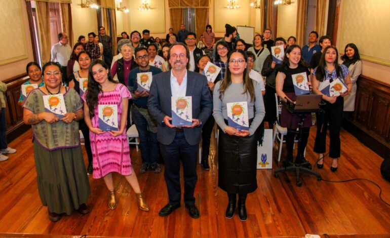 Cultura Presenta la Segunda Edición del Libro “Arrullo de Luciérnagas”