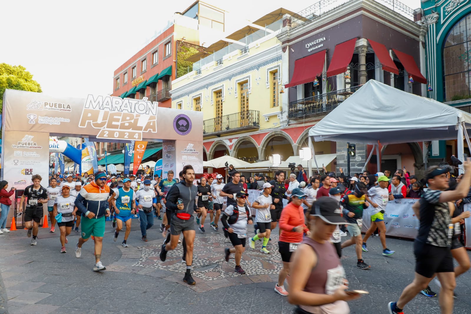 Sorteo de automóvil entre los participantes del Maratón Puebla 2024