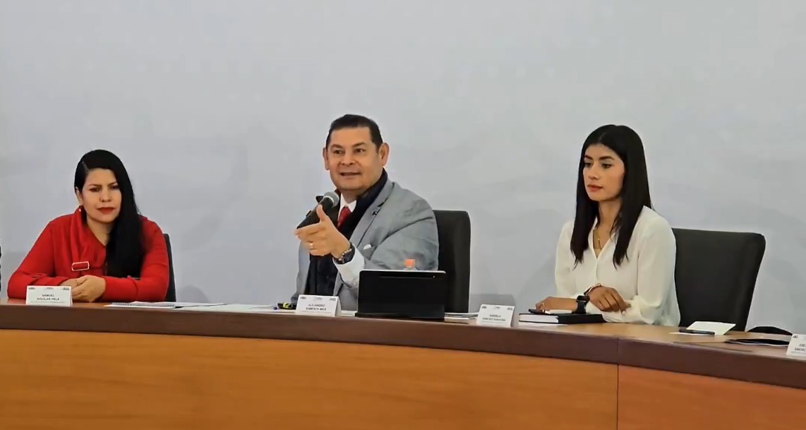 Alejandro Armenta revela detalles sobre Casas Puebla, Puente Eléctrico y asaltos en autopista