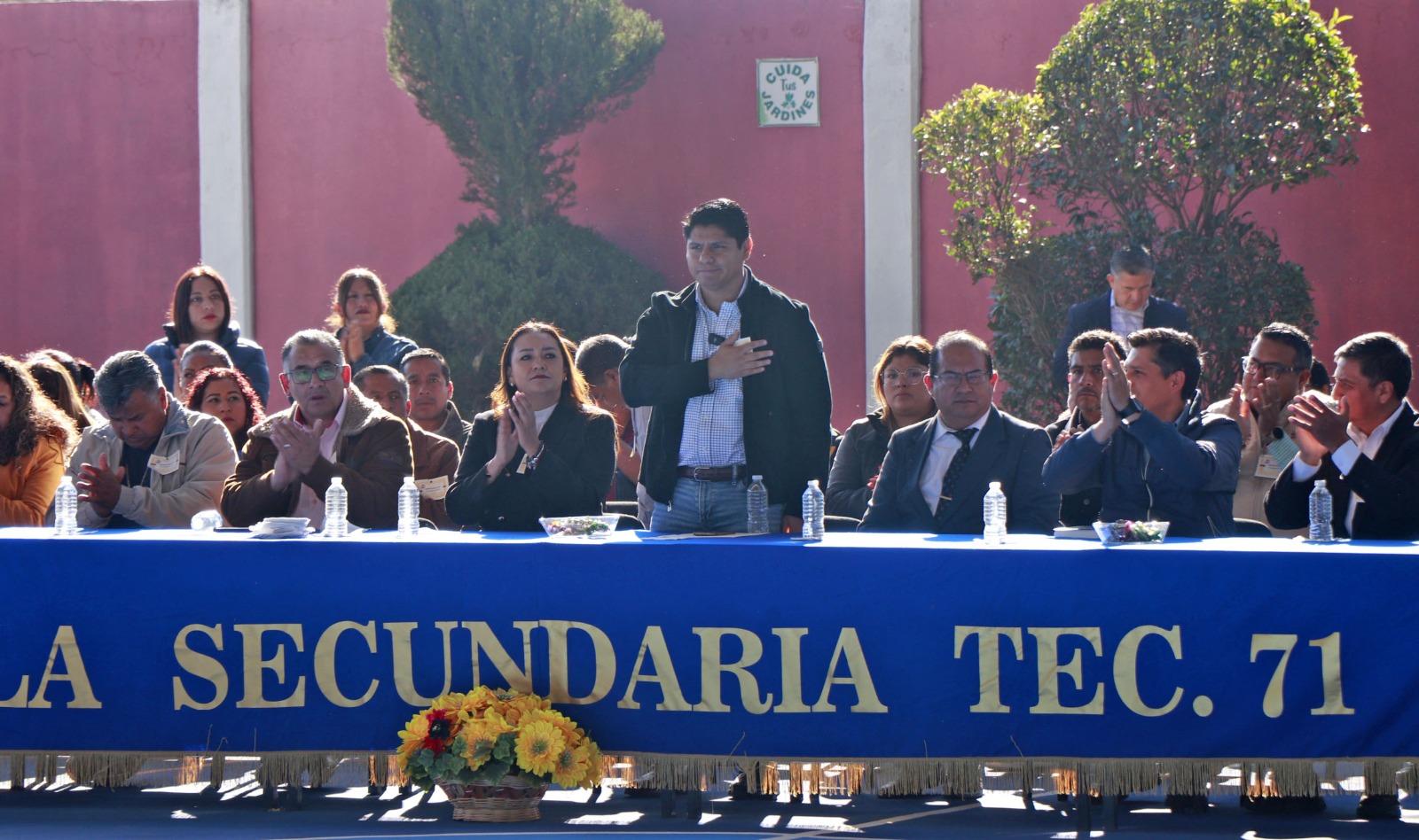 No podermos pensar en el futuro si no invertimos en educación: Omar Muñoz