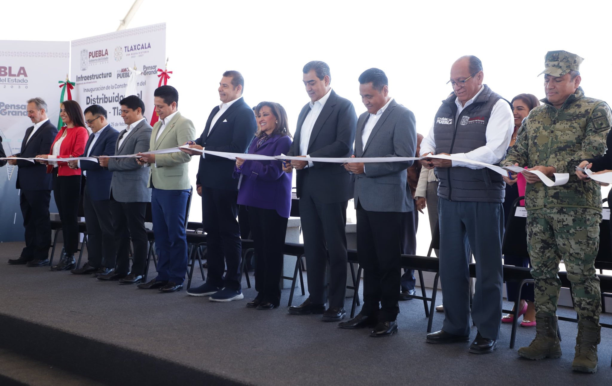 Inauguran el distribuidor vial Puebla – Tlaxcala; sugiere Alejandro Armenta ampliación en autopista