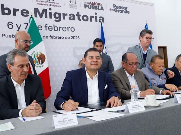 Donde haya un migrante ofendido, habrá una mano del Gobierno de México y Puebla: Armenta