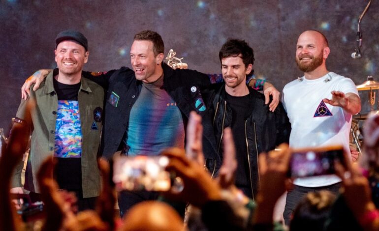 Organiza Coldplay medio tiempo de Copa del Mundo 2026