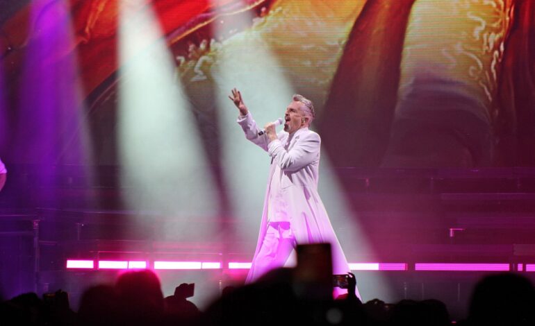 ¡Un show icónico!: Miguel Bosé brilla en el Auditorio GNP Seguros